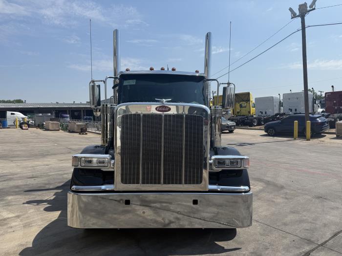 2027 Peterbilt 589-11