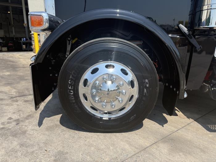 2027 Peterbilt 589-16