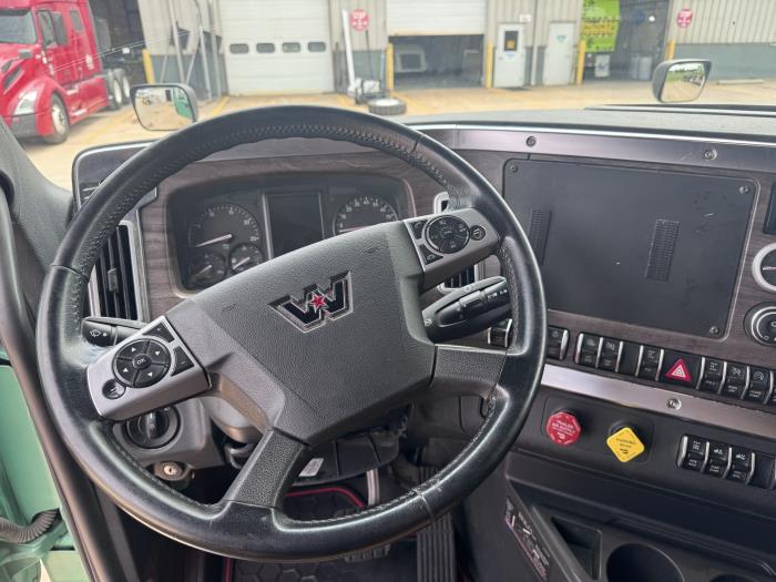 2024 Western Star 4900EX-9