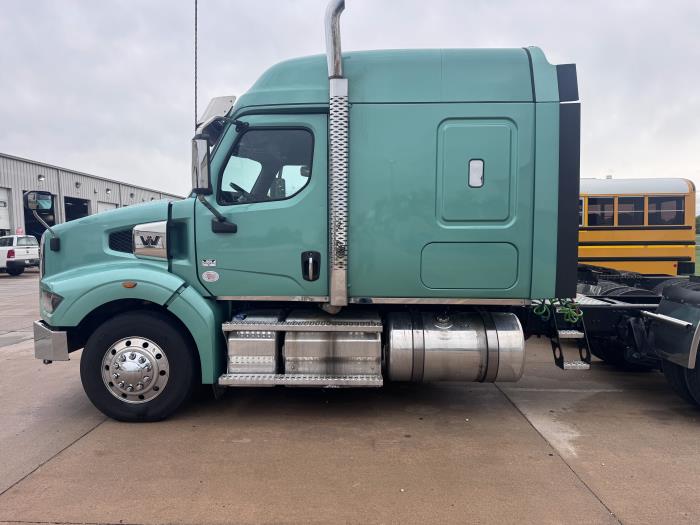 2024 Western Star 4900EX-2