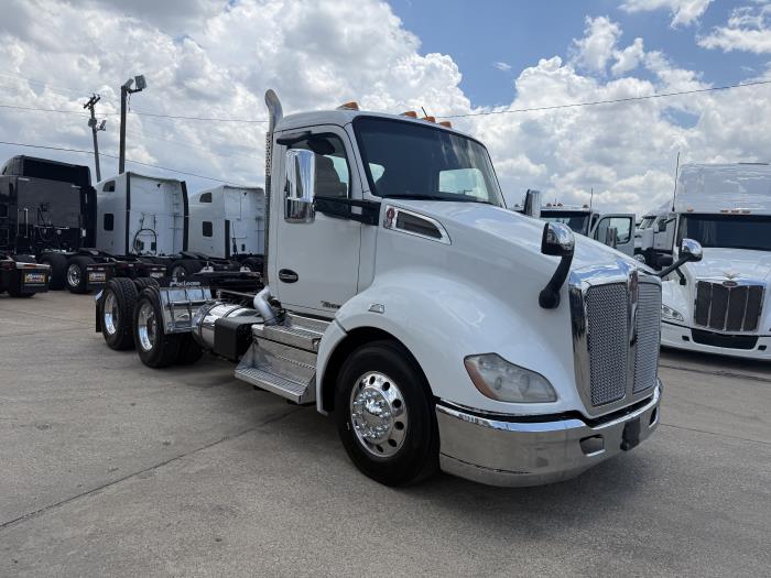 2021 Kenworth T680-19