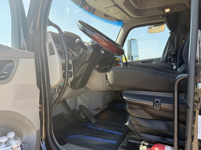2019 Peterbilt 579-20