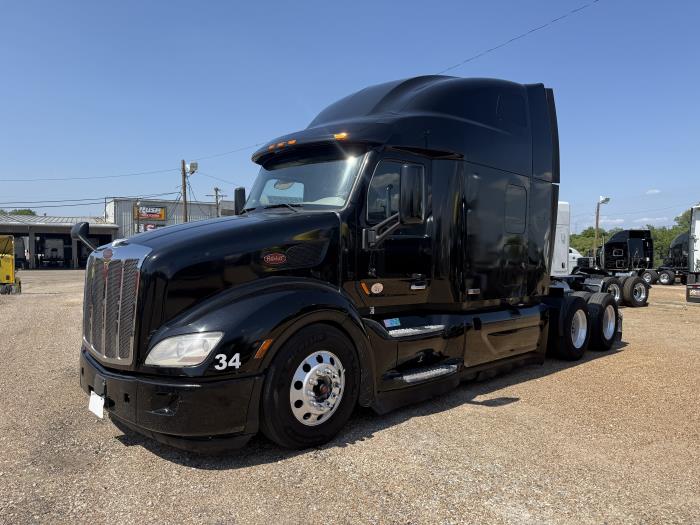 2019 Peterbilt 579-0