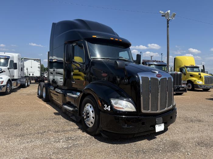 2019 Peterbilt 579-24
