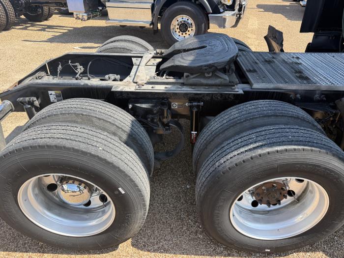 2019 Peterbilt 579-27