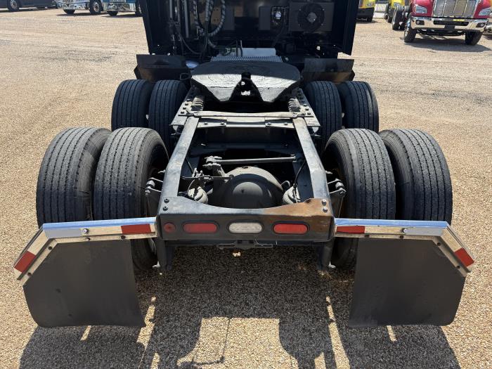 2019 Peterbilt 579-28