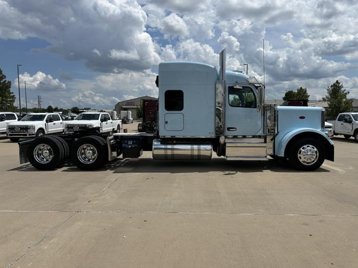 2025 Peterbilt 589-4