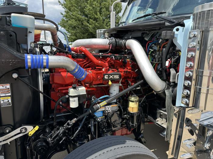 2025 Peterbilt 589-15