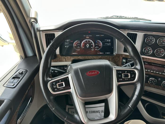 2025 Peterbilt 589-6