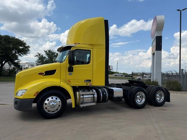 2021 Peterbilt 579-1