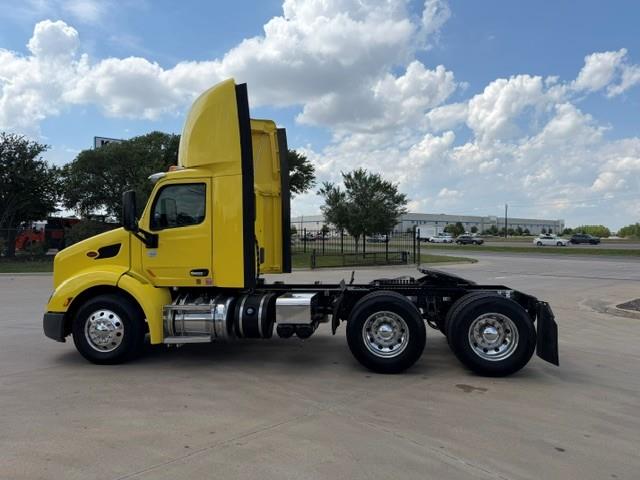 2021 Peterbilt 579-2