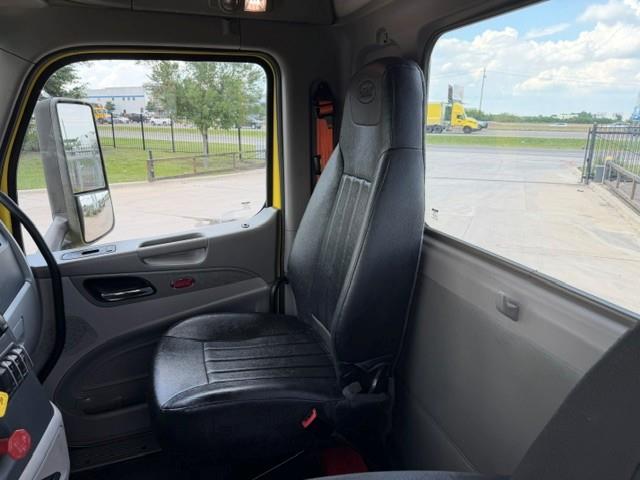 2021 Peterbilt 579-27