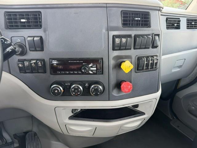 2021 Peterbilt 579-40
