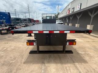 2026 Isuzu FTR — photo 5