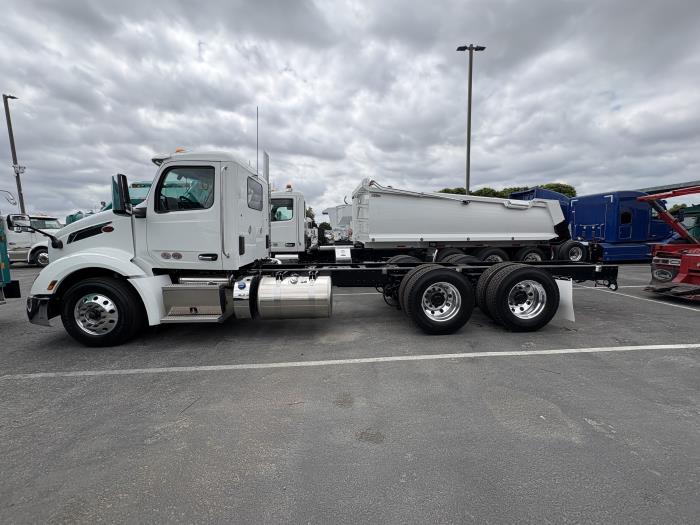 2027 Peterbilt 579-5