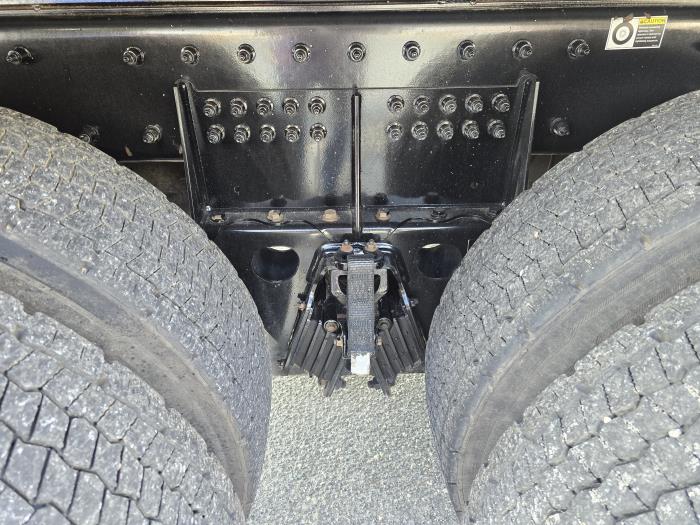 2025 Peterbilt 567-24