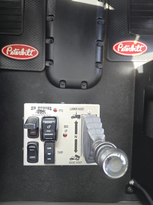 2025 Peterbilt 567-16