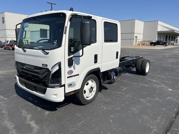2026 Isuzu NPR-XD-1