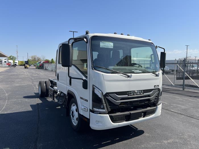 2026 Isuzu NPR-XD-2