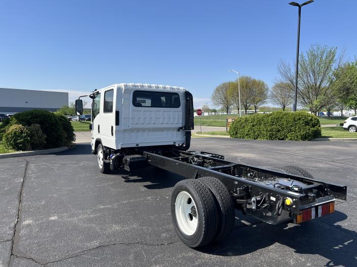 2026 Isuzu NPR-XD-4