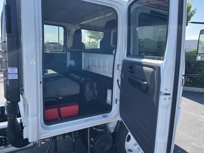 2026 Isuzu NPR-XD-10