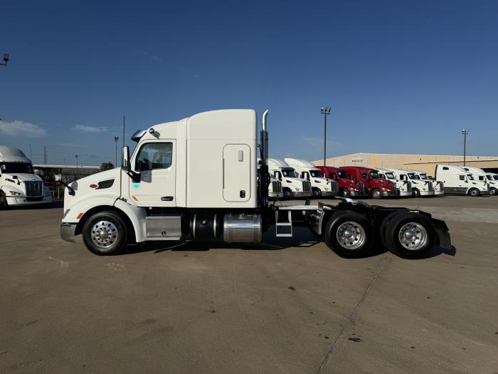 2021 Peterbilt 579-2