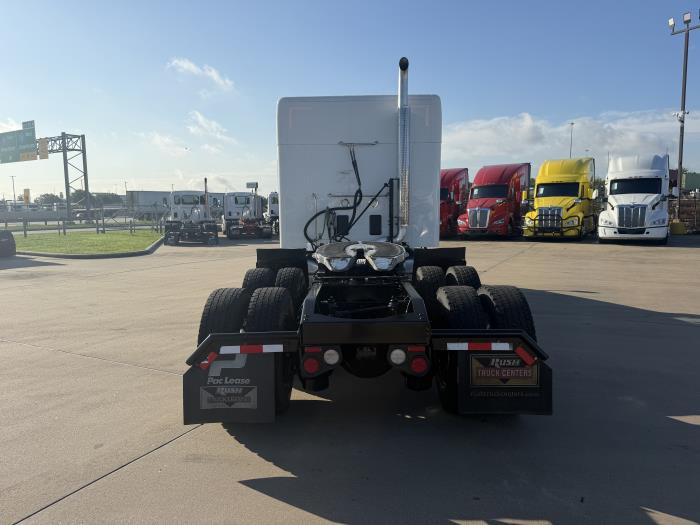 2021 Peterbilt 579-4