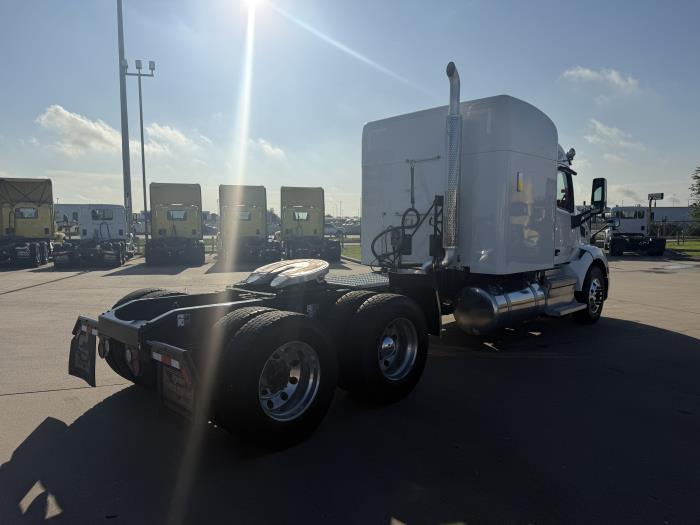 2021 Peterbilt 579-5