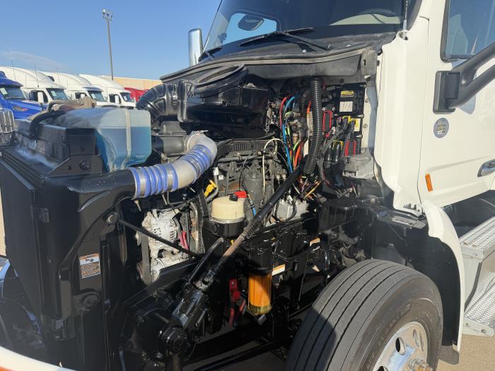 2021 Peterbilt 579-16