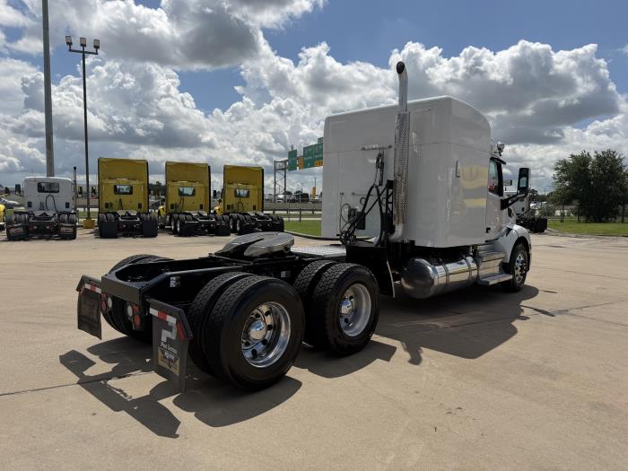 2021 Peterbilt 579-5
