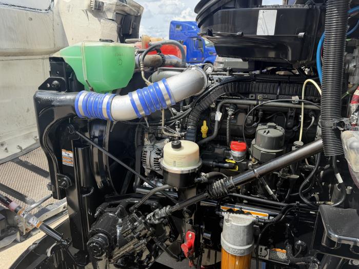 2021 Peterbilt 579-17