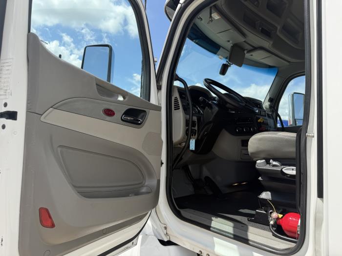 2021 Peterbilt 579-24