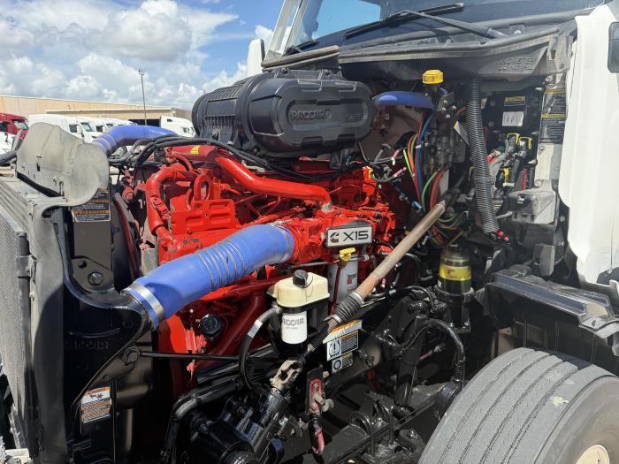 2022 Peterbilt 579-16