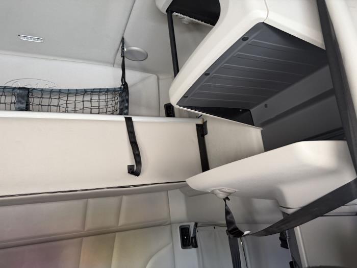 2022 Peterbilt 579-30