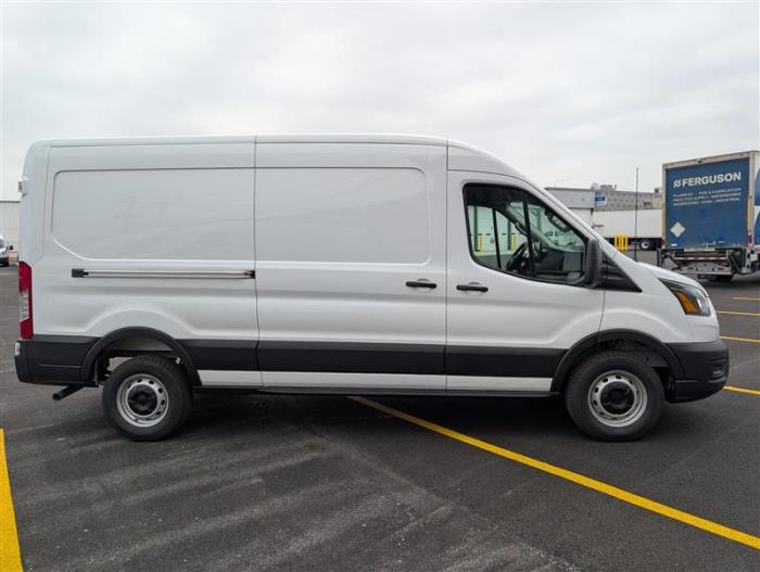 2026 Ford Transit-250-17
