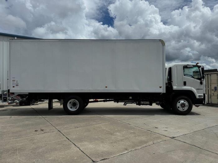 2025 Isuzu FTR-4