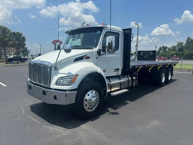2027 Peterbilt 548-1