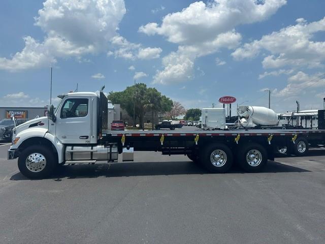 2027 Peterbilt 548-2