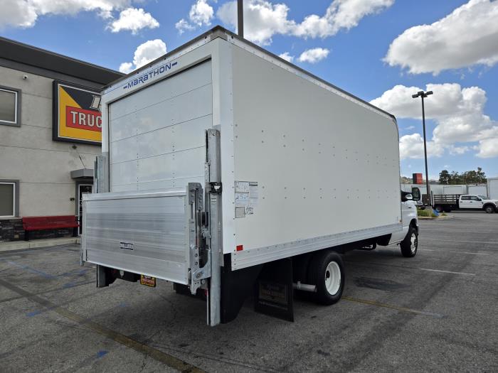 2019 Ford E-450-8