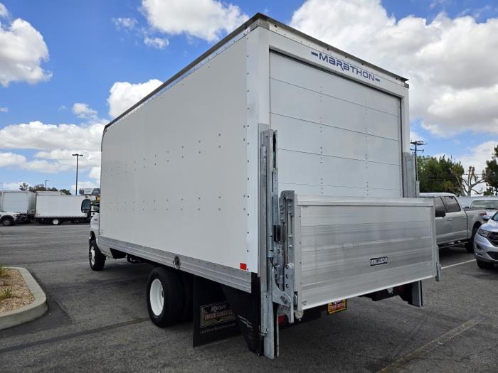 2019 Ford E-450-9