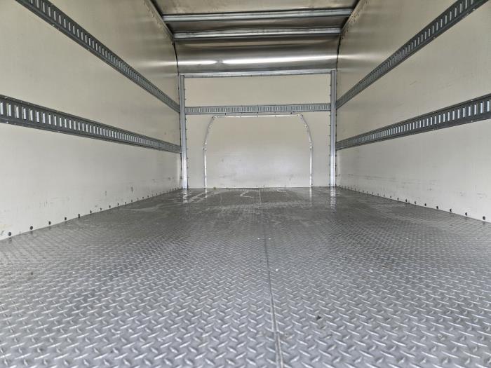 2019 Ford E-450-11