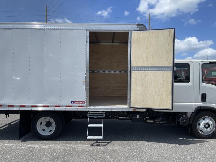 2027 Isuzu NPR-HD-6