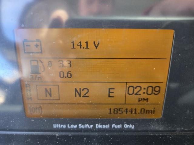 2016 Volvo VNL64T300-10