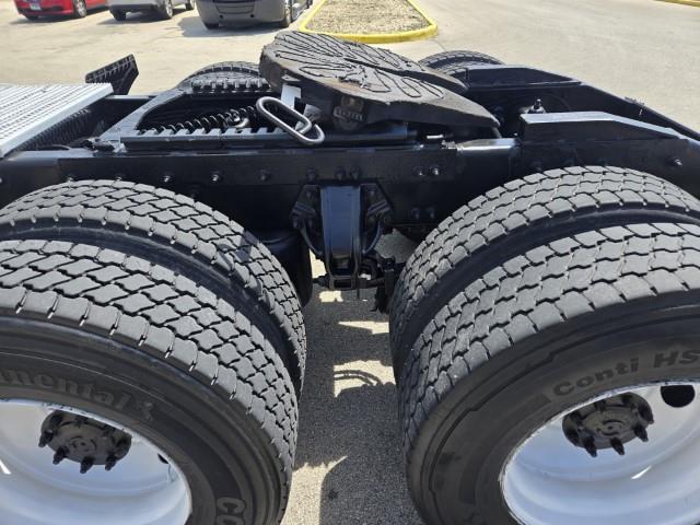 2016 Peterbilt 579-16