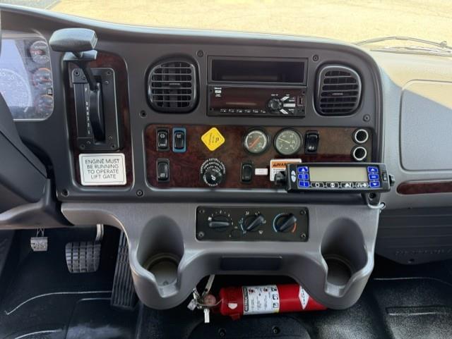 2019 Freightliner Business Class M2 106-9