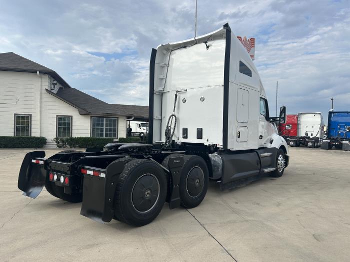 2021 Kenworth T680-4