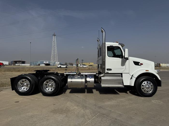 2027 Peterbilt 567-4