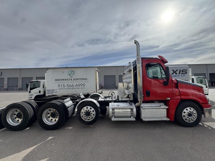 2018 Freightliner Cascadia-3
