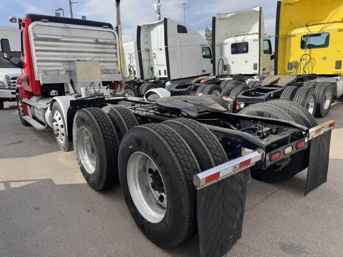2018 Freightliner Cascadia-6