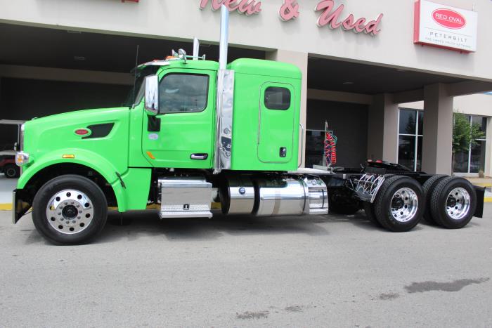 2021 Peterbilt 567-2